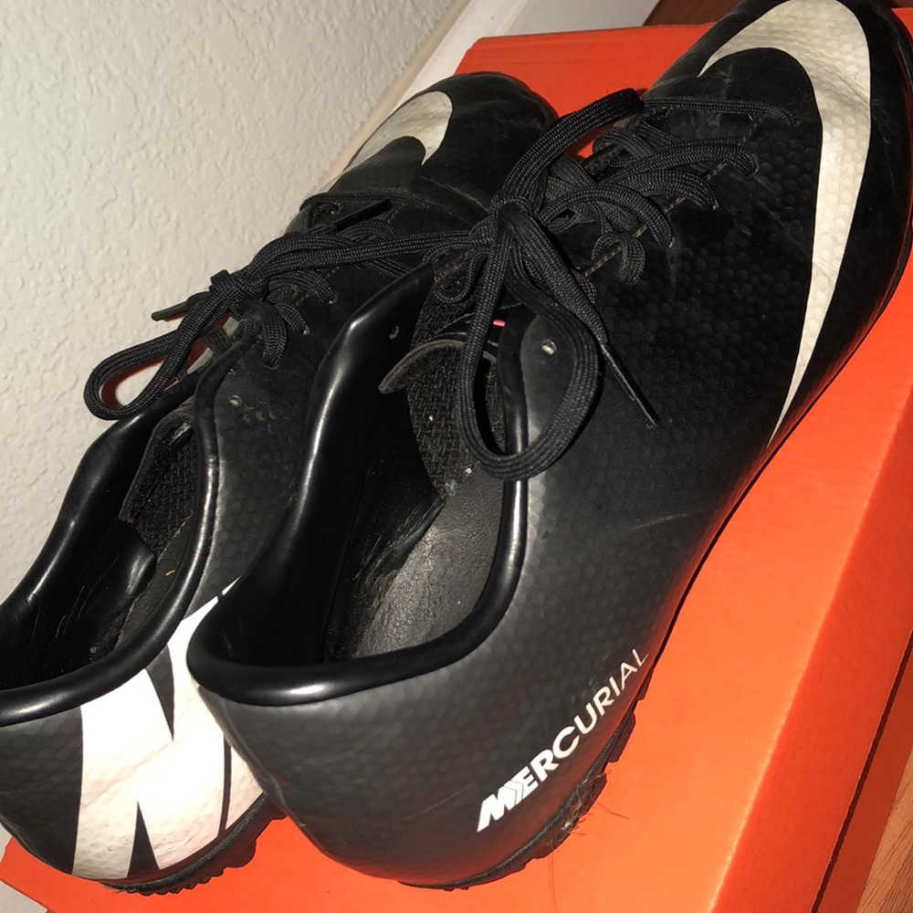 Nike turf soccer shoes
